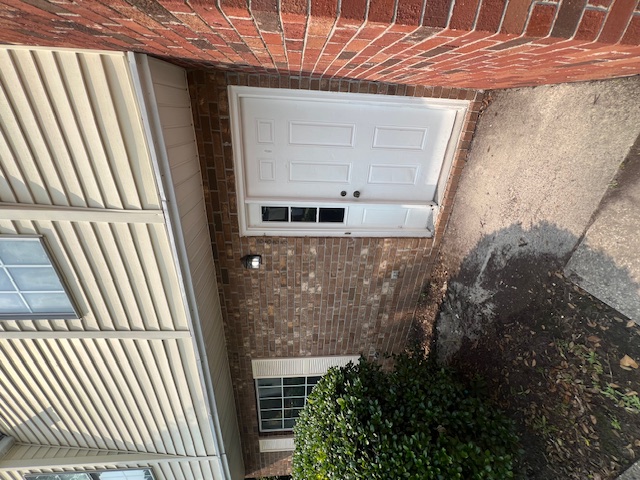 6885 Shahid Row - 1